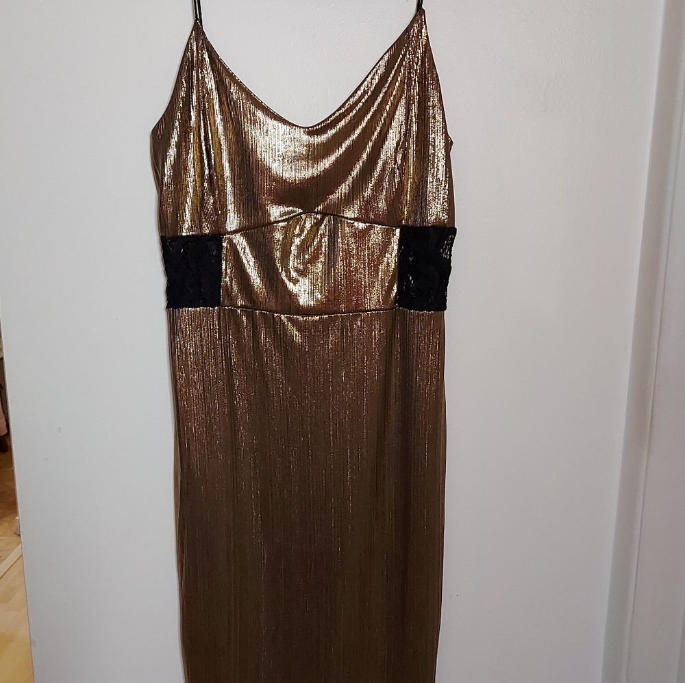 NWT Boohoo Night Metallic Gold Stretch Dress - Picture 2 of 11